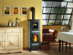 Kachle na drevo s rúrou na pečenie Nordica